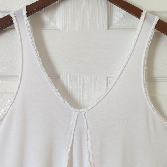 We The Free Classic Oversized Lightweight V-neck Tank Top White XS - Picture 2 of 11